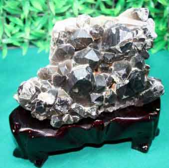 天然石黒水晶（マリオン）原石置物